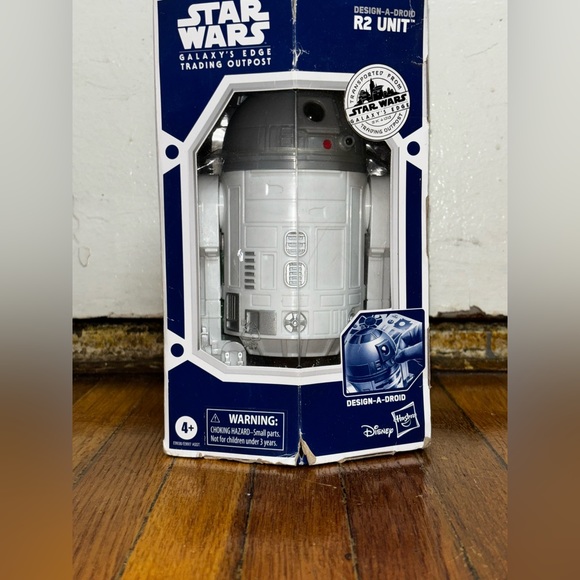Star Wars R2 unit galaxy’s edge trading post design a droid - Picture 6 of 15